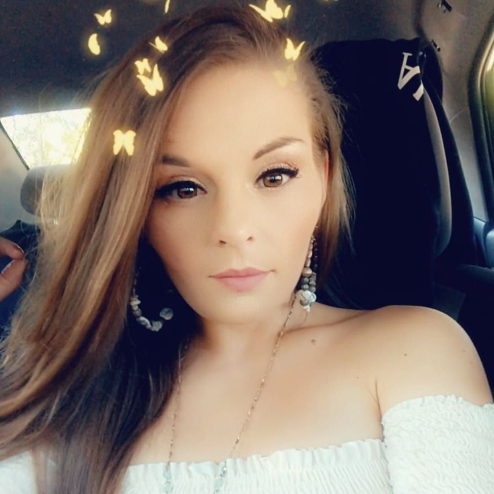 Meet your Posher, Melyssa